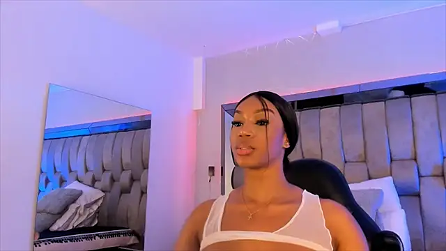 Snapshot of ChaynnaCooper chatting on 15, 2, 2025 ChaynnaCooper online show from 15, 2, 2025