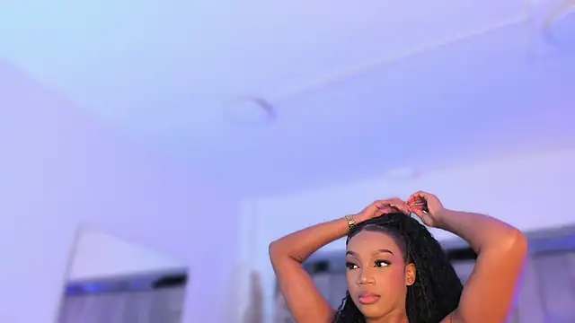 ChaynnaCooper online show from 18, 9, 2025