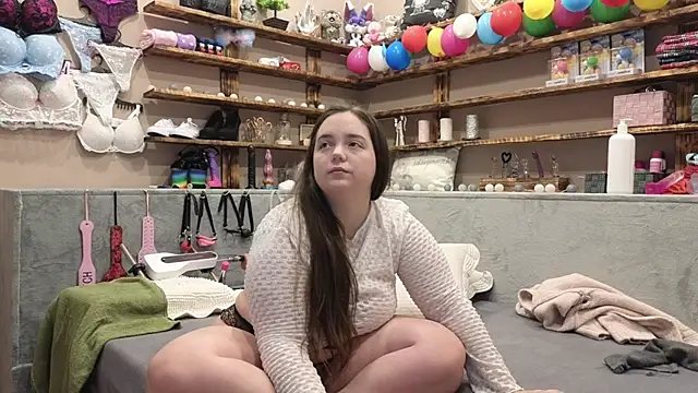 Kimberly-Caprice online show from 6, 2, 2025