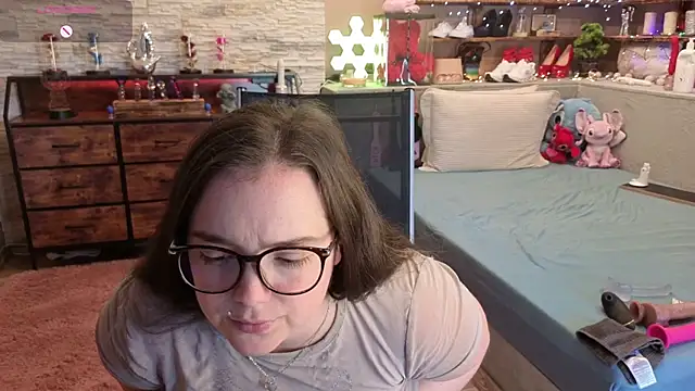 Kimberly-Caprice online show from 24, 5, 2026