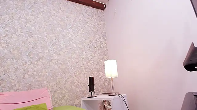 Snapshot of nicol_f chatting on 29, 1, 2025 nicol f online show from 29, 1, 2025