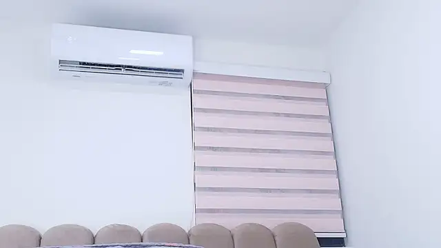 Snapshot of nicol_f chatting on 18, 12, 2025 nicol f online show from 18, 12, 2025