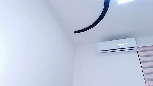 nicol f online show from 16, 1, 2026