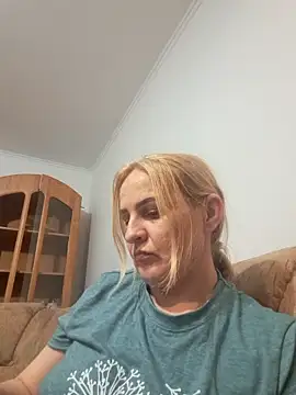 Malichkaanna30 online show from 5, 1, 2026