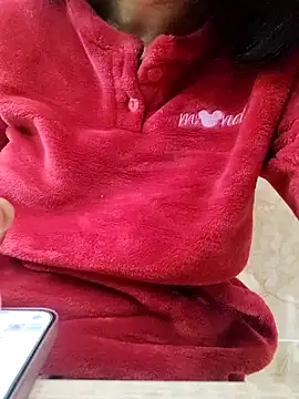 Snapshot of jihane-44 chatting on 31, 1, 2025 jihane-44 online show from 31, 1, 2025