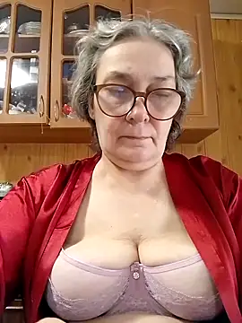 Snapshot of IrinaSweet54 chatting on 9, 5, 2026 IrinaSweet54 online show from 9, 5, 2026