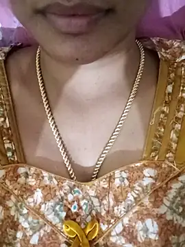 Snapshot of Ambika01 chatting on 8, 1, 2025 Ambika01 online show from 8, 1, 2025