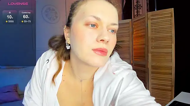 Snapshot of Ariell_Margot_ chatting on 8, 3, 2025 Ariell Margot online show from 8, 3, 2025