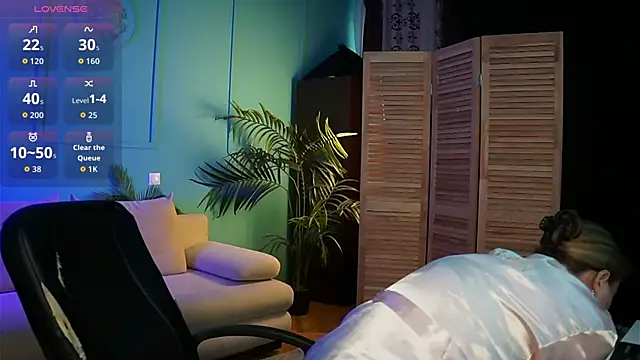 Snapshot of Ariell_Margot_ chatting on 12, 10, 2025 Ariell Margot  online show from 12, 10, 2025