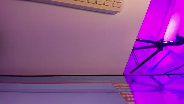 sarah  bigboobs online show from 5, 3, 2026