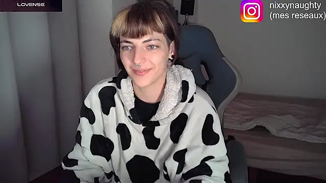 Nixxy naughty online show from 5, 2, 2025