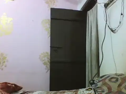 Snapshot of Desi_GfBf chatting on 28, 2, 2025 Desi GfBf online show from 28, 2, 2025