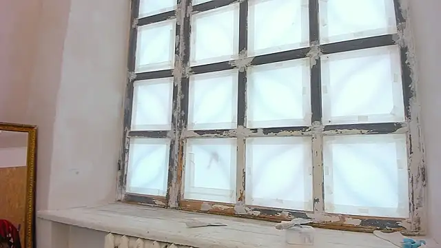 YourSuperModel online show from 27, 2, 2025