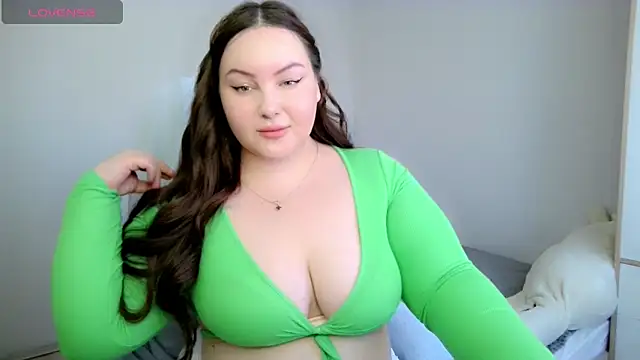 Snapshot of sensitive__girl chatting on 17, 4, 2026 sensitive girl online show from 17, 4, 2026