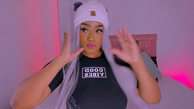 Emily Williams12 online show from 30, 7, 2026