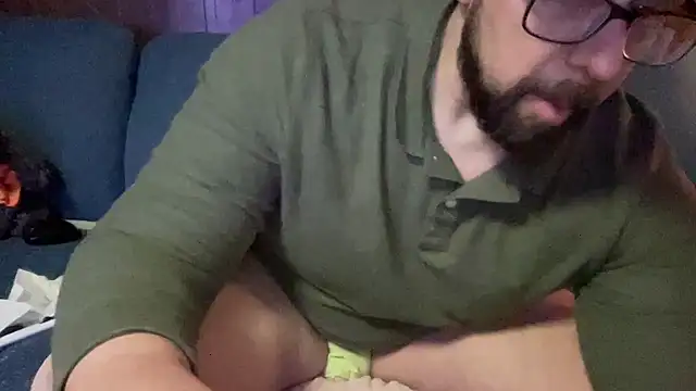 Snapshot of ThongerBBro chatting on 1, 3, 2025 ThongerBBro online show from 1, 3, 2025