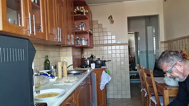 axecoman60 online show from 7, 3, 2025