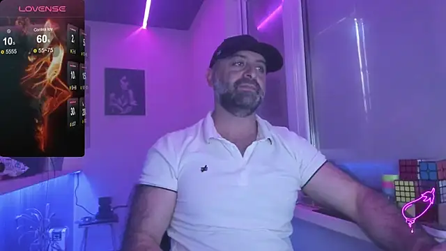 Snapshot of MAGABEAR077 chatting on 23, 9, 2025 MAGABEAR077 online show from 23, 9, 2025