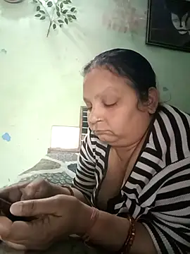 Kavya kapoor online show from 16, 2, 2025