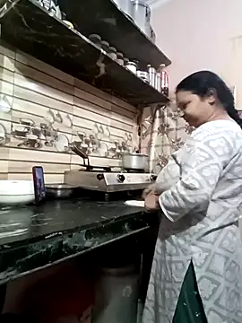 Kavya kapoor online show from 8, 3, 2026