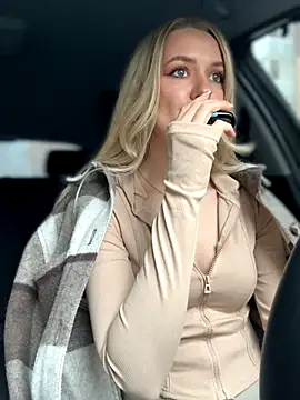 Devill Angel  online show from 29, 10, 2025