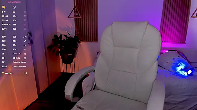Kendall Bunnyy online show from 3, 12, 2024