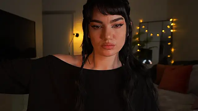 Heidi11 online show from 10, 10, 2025