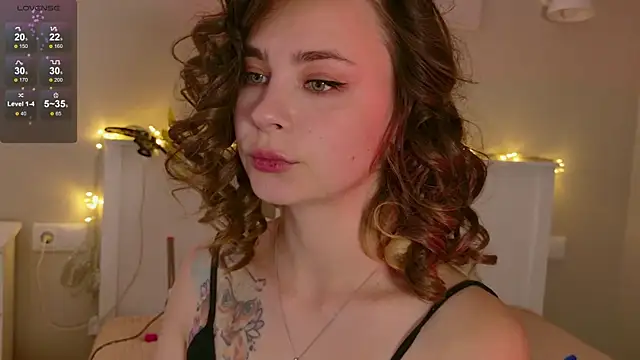 Snapshot of Pink_SeaGul chatting on 22, 9, 2025 Pink SeaGul online show from 22, 9, 2025