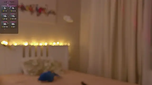 Snapshot of Pink_SeaGul chatting on 8, 10, 2025 Pink SeaGul online show from 8, 10, 2025