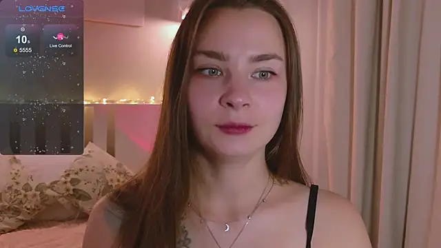 Snapshot of Pink_SeaGul chatting on 26, 10, 2025 Pink SeaGul online show from 26, 10, 2025