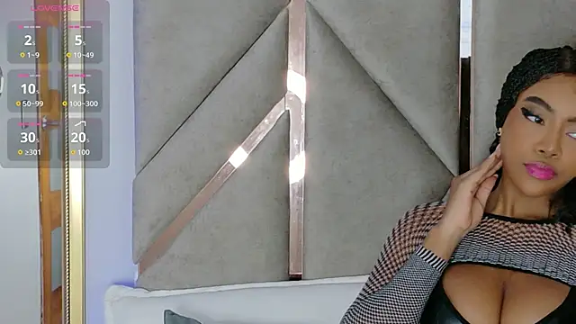 Snapshot of Lola_King chatting on 24, 10, 2025 Lola King online show from 24, 10, 2025
