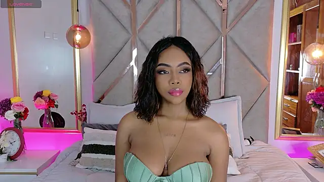 Lola King online show from 21, 11, 2025