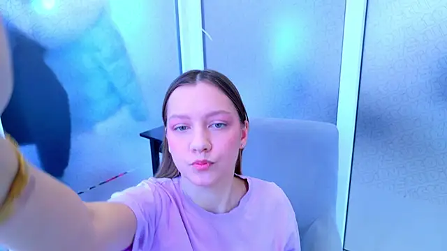 AliceBrayan online show from 15, 2, 2025