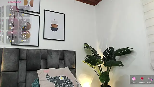 Snapshot of samy_l chatting on 17, 12, 2024 samy l online show from 17, 12, 2024