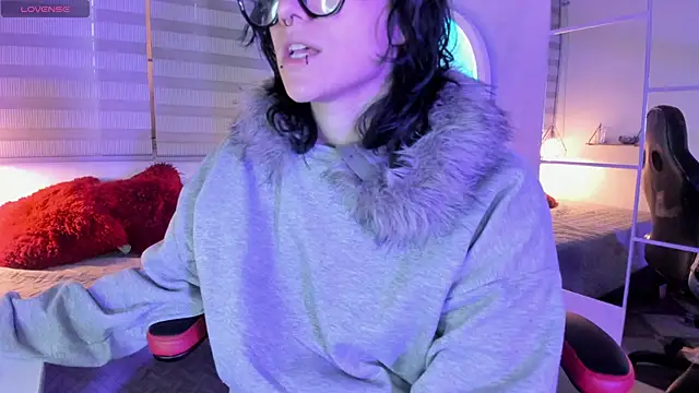 Ghosty Doll online show from 28, 3, 2026