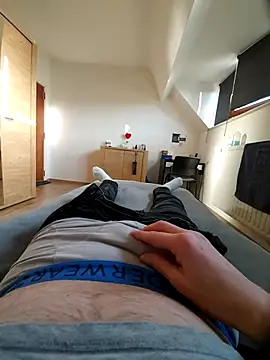 pascalino100 online show from 16, 2, 2025