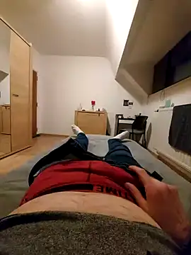 pascalino100 online show from 19, 2, 2025