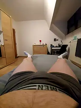 pascalino100 online show from 22, 2, 2025