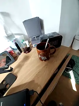 pascalino100 online show from 2, 3, 2025