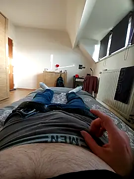 pascalino100 online show from 16, 3, 2025