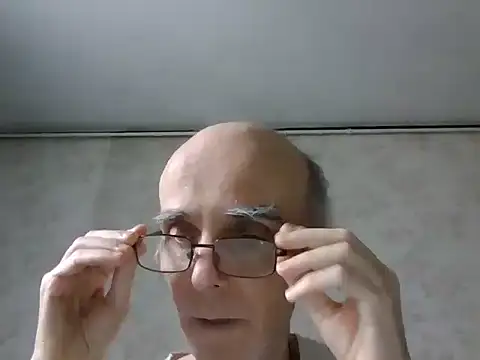 Snapshot of mariusica1@xh chatting on 17, 9, 2025 mariusica1xh online show from 17, 9, 2025