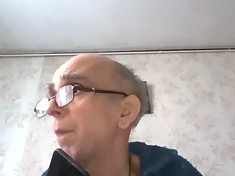 Snapshot of mariusica1@xh chatting on 25, 9, 2025 mariusica1xh online show from 25, 9, 2025