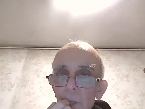 Snapshot of mariusica1@xh chatting on 27, 9, 2025 mariusica1xh online show from 27, 9, 2025