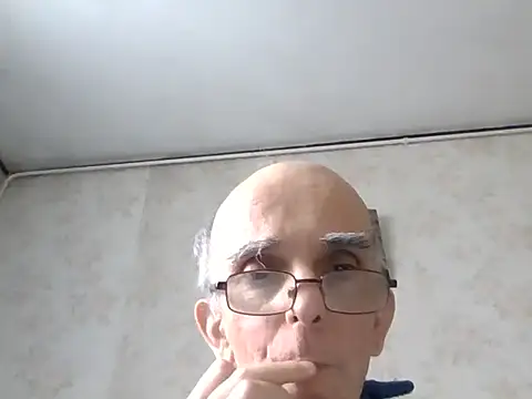 Snapshot of mariusica1@xh chatting on 30, 9, 2025 mariusica1xh online show from 30, 9, 2025