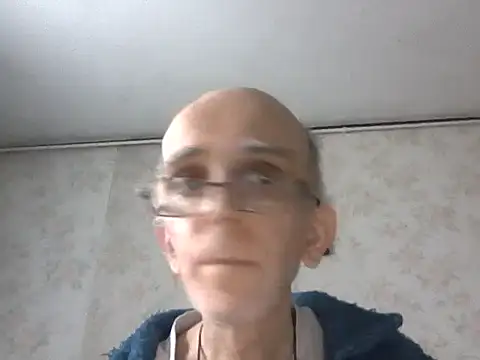 Snapshot of mariusica1@xh chatting on 8, 10, 2025 mariusica1xh online show from 8, 10, 2025