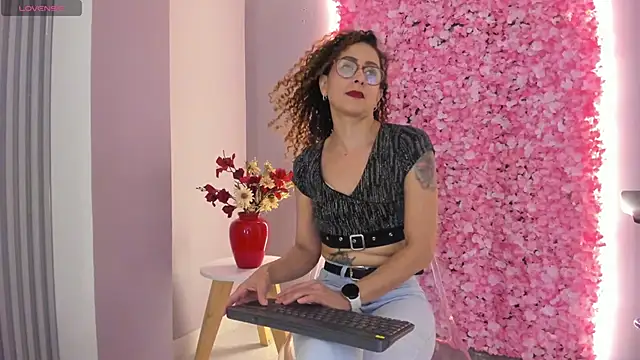 Angela donnato online show from 11, 1, 2025