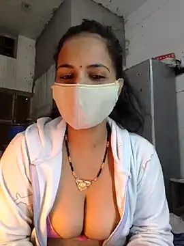 Snapshot of Nehubhabhi26 chatting on 15, 1, 2025 Nehubhabhi26 online show from 15, 1, 2025