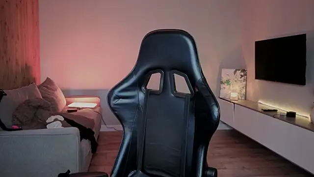 RileyMee online show from 13, 3, 2026