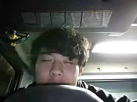 whitebriefboy online show from 18, 1, 2025