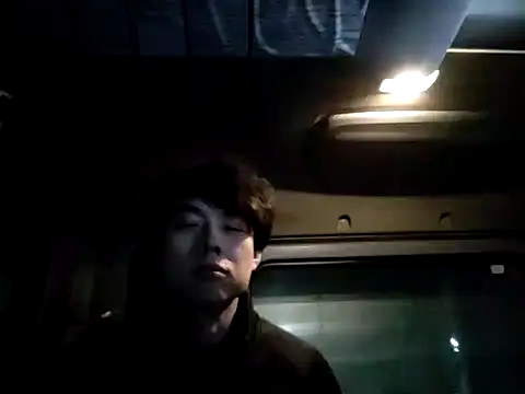 whitebriefboy online show from 19, 1, 2025